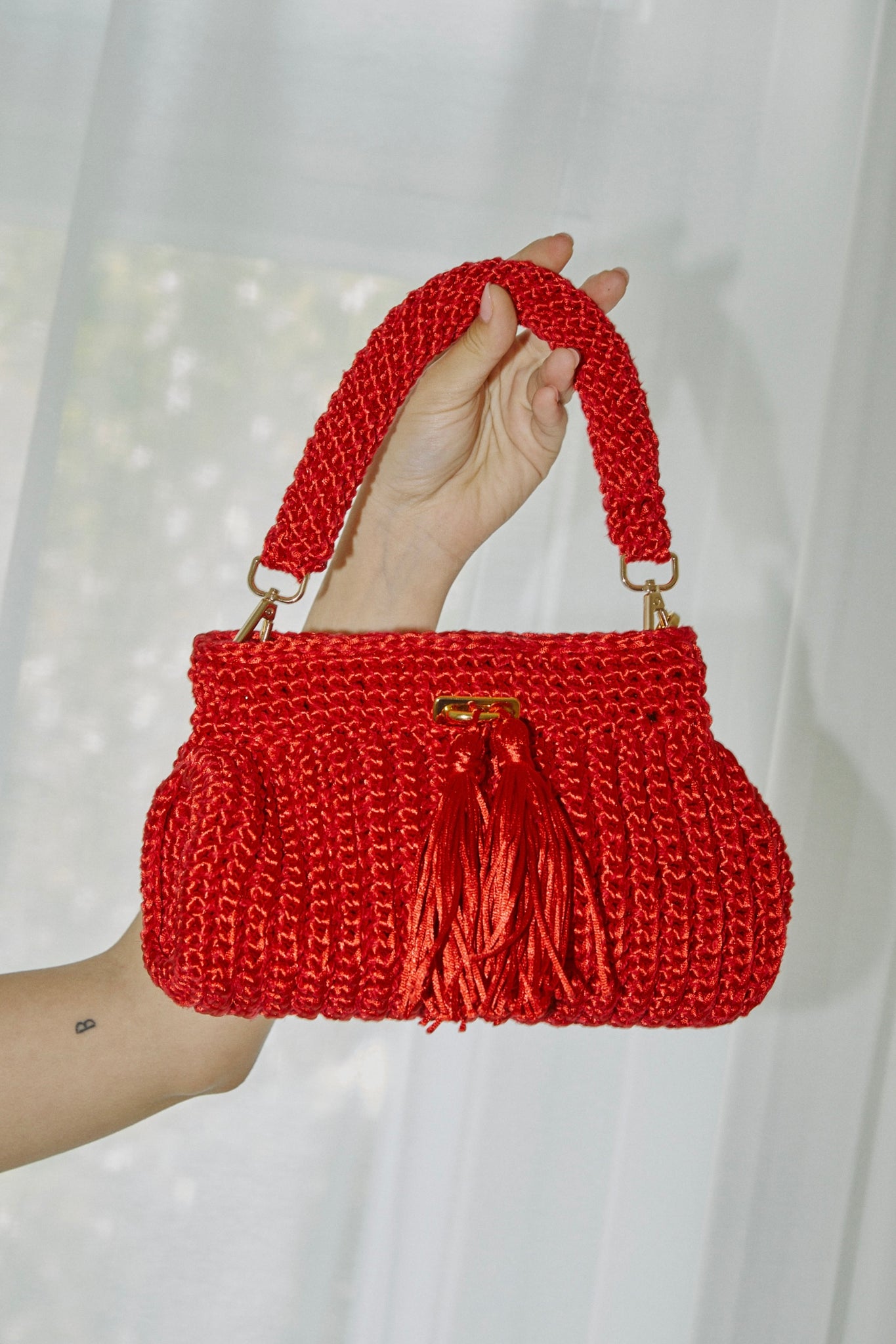 Scarlett red 23 Silk yarn crochet bag